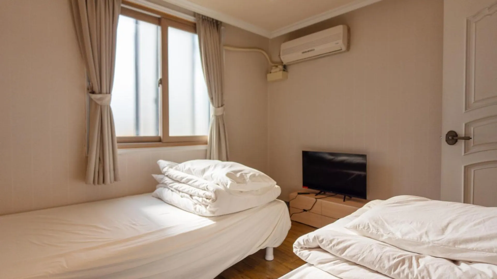 5Br Family House, Near Gangnam, Coex 17Min, Private House Villa Seoul